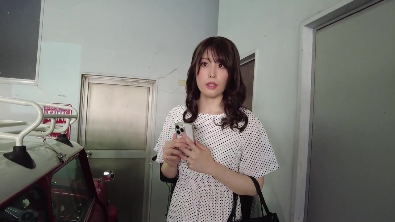 BIJN-274 THE Documentary: Orgasmic Sex with Instincts Bared: A Beautiful, Horny Wife, Ami Inamori, flowers to Star in an AV by Her Husband with a Cuckold Fetish, Goes Crazy for Other Men's Cocks