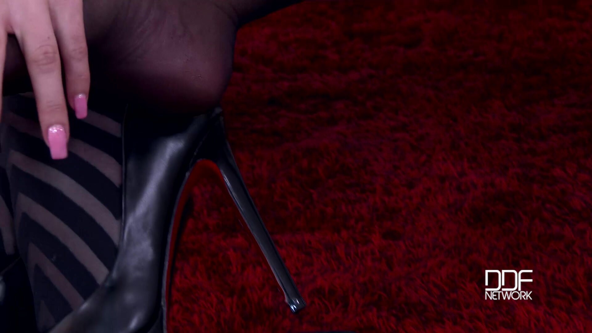 Blanche Bradburry,  Victoria Summers - Ravishing Nylons