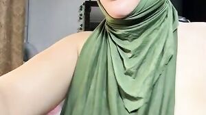 Arab Hijab Women Squirts And Masterbate