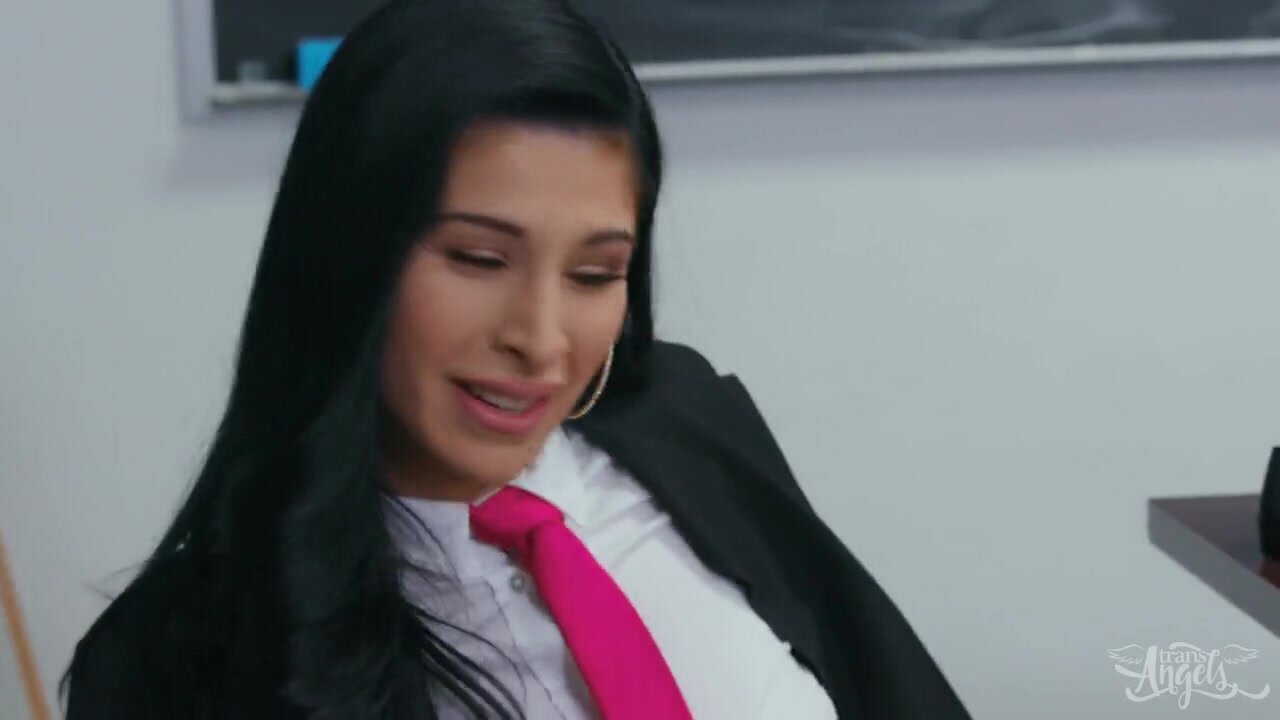 Digging Deep With a Big Dick in the Big Ass of Alexa Scout in Classroom