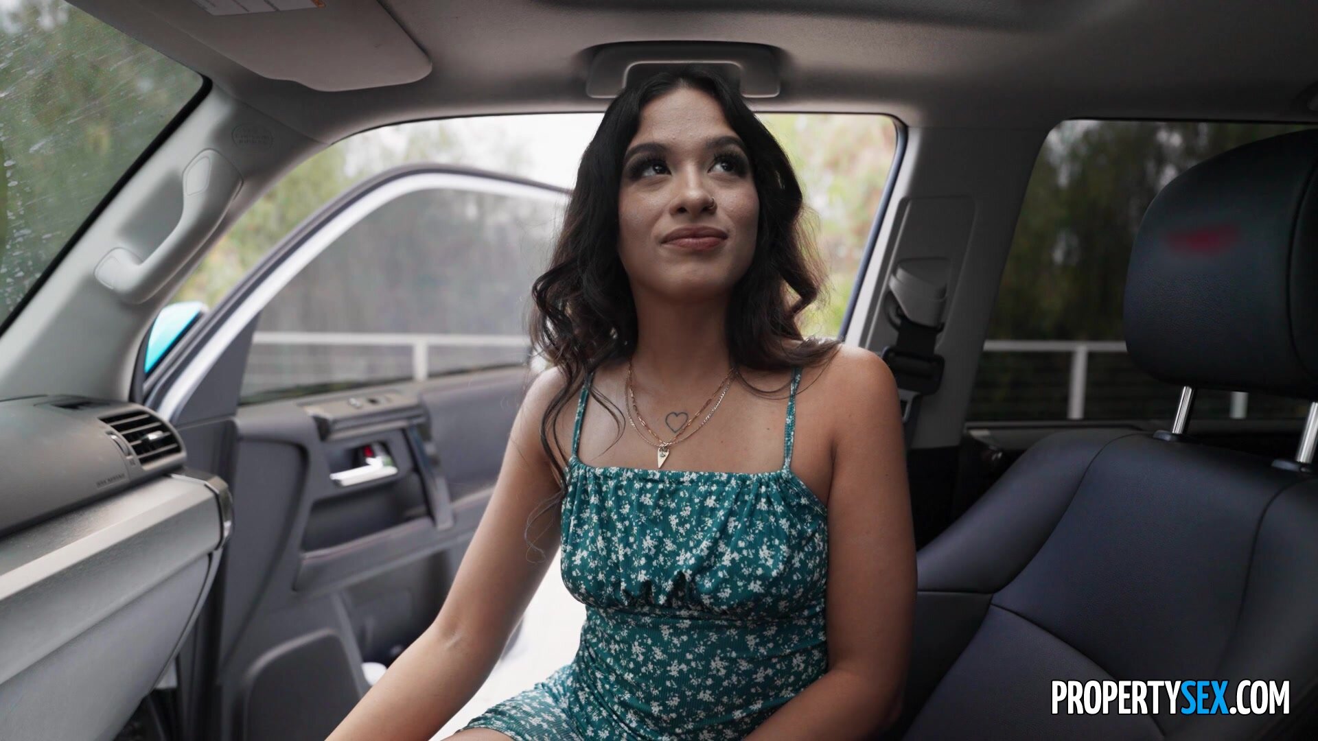 HouseHumpers - Chloe Amour And Lux La Fox We Came For You