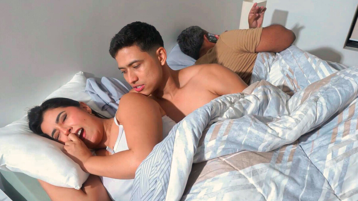 Lina Henao - Big Ass Stepmom Sharing Bed With Stepson