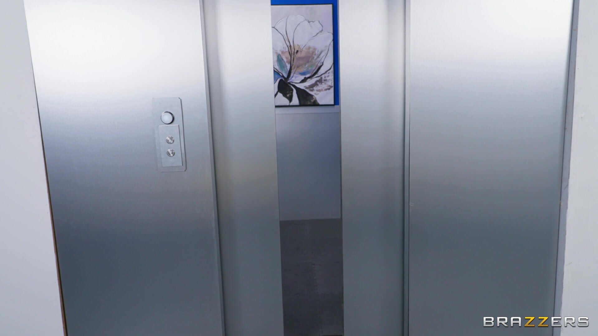 Brandy Balazar - Riding Dick In The Lift