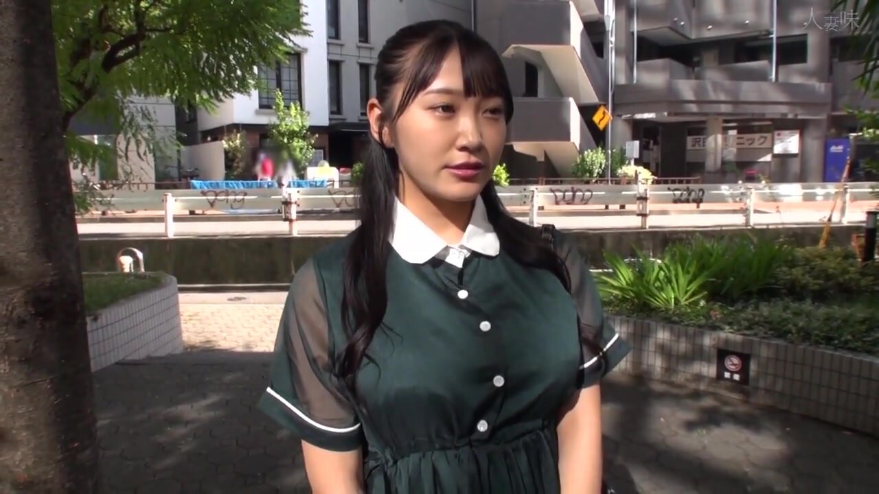 HTTM-009 A beautiful married woman who was picked up on SNS gets excited by the body of a man other than her husband and reveals her erotic nature! Himesaki Hana