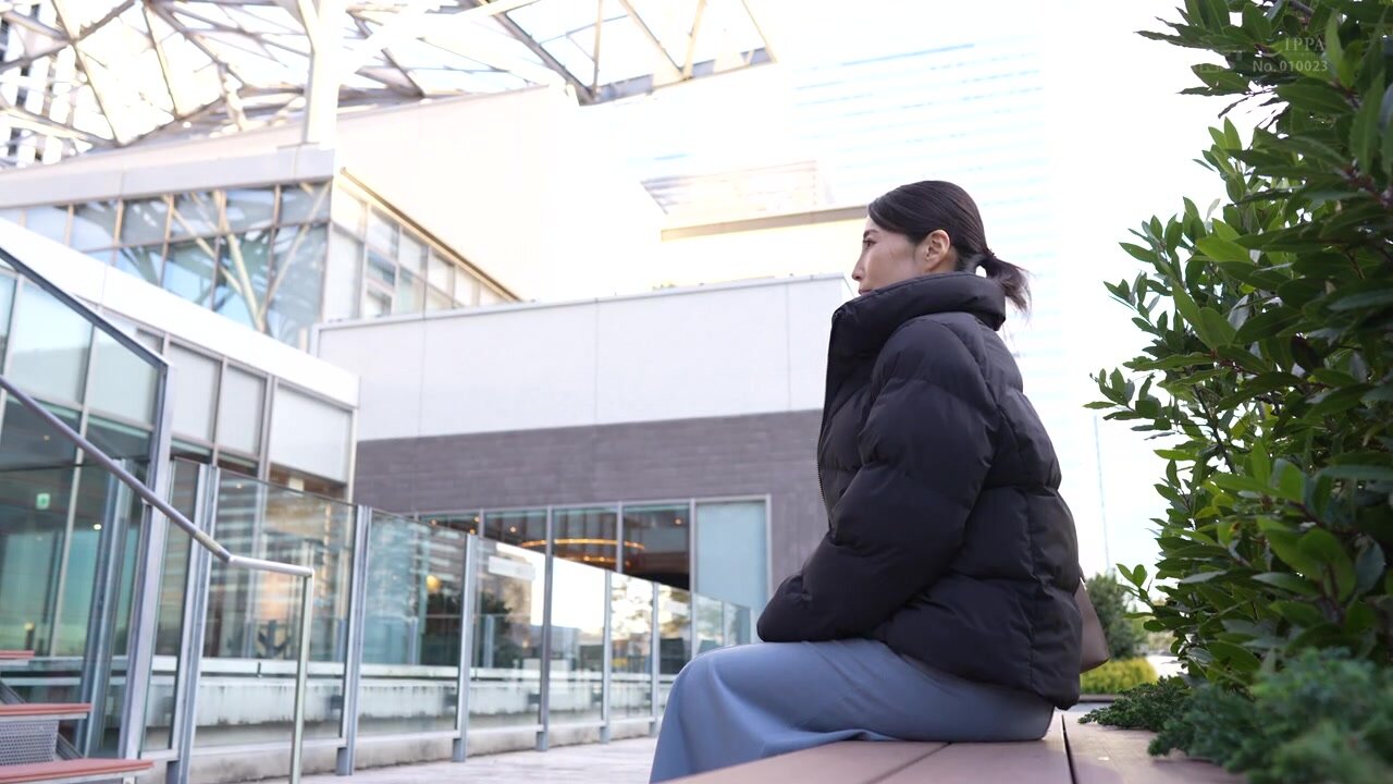 SDNM-513 I'm 45 years old and I want to tell my husband (that person) that I'm the most beautiful I've ever been. Baba Sana, an amateur housewife makes her AV debut