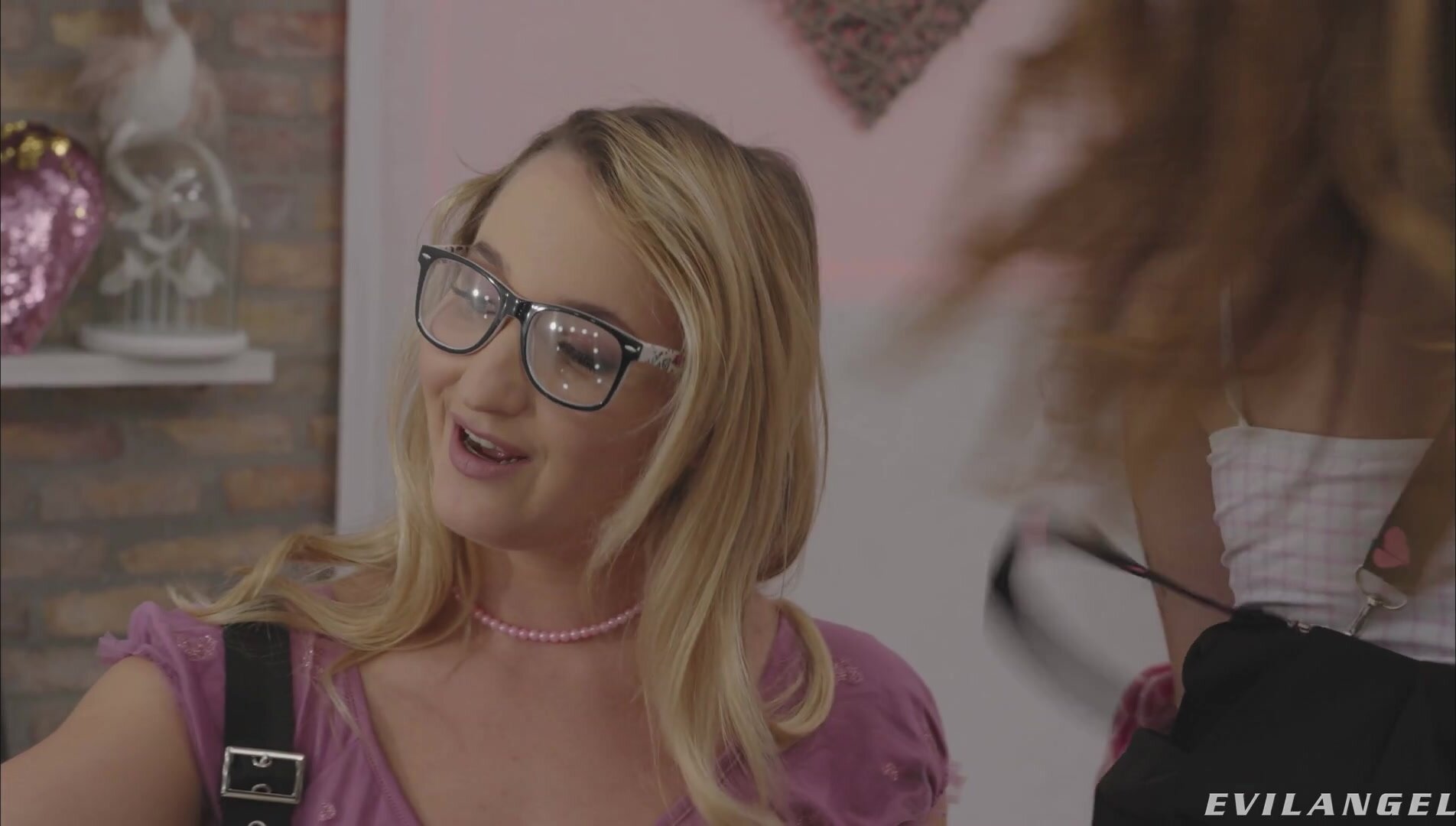 EvilAngel - Chloe Chevalier And Valentina Lapiedra