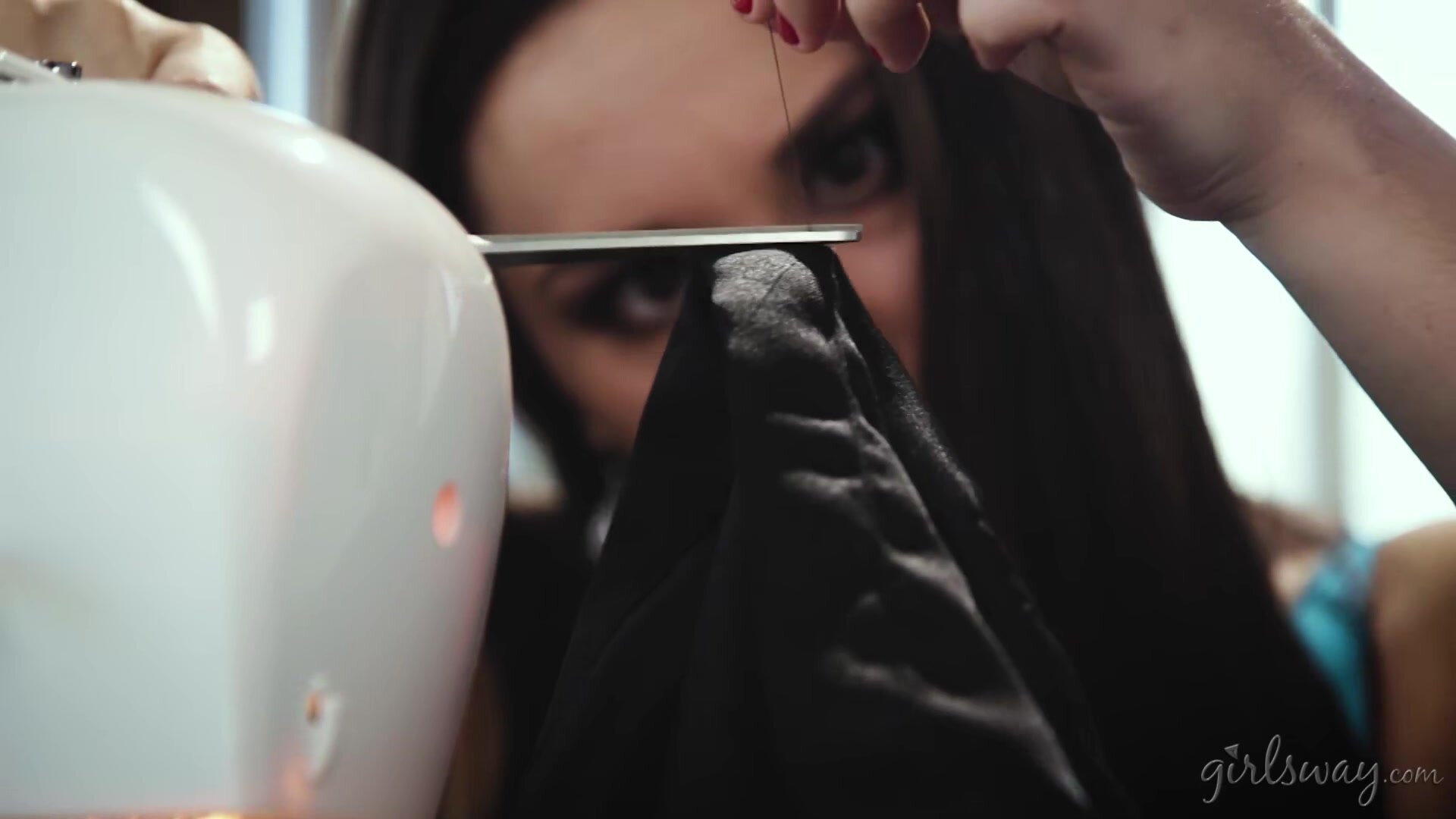 Jenna Sativa, Gabi Paltrova - Mannequin