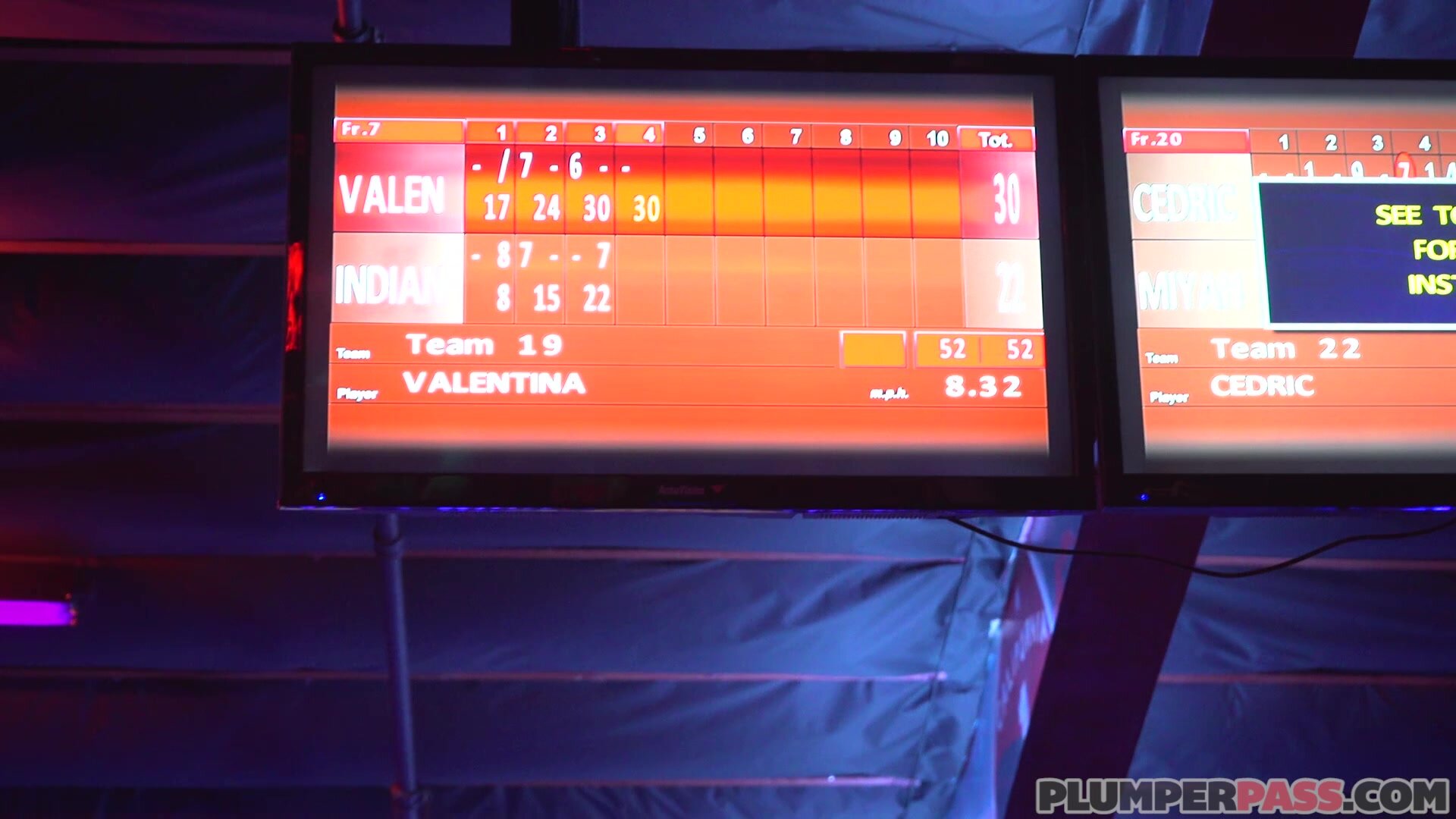 Valentina Krave - Bowling for Boobies in HD