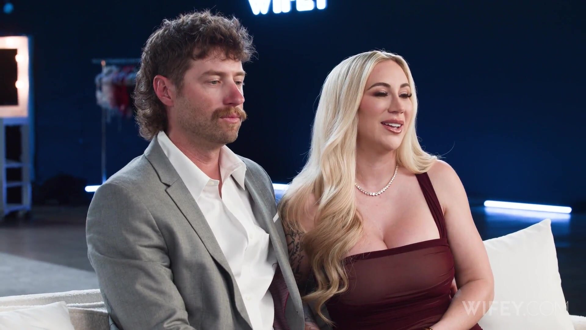 Brianna Coppage - Curvy Blonde Hotwife Takes Massive BBC