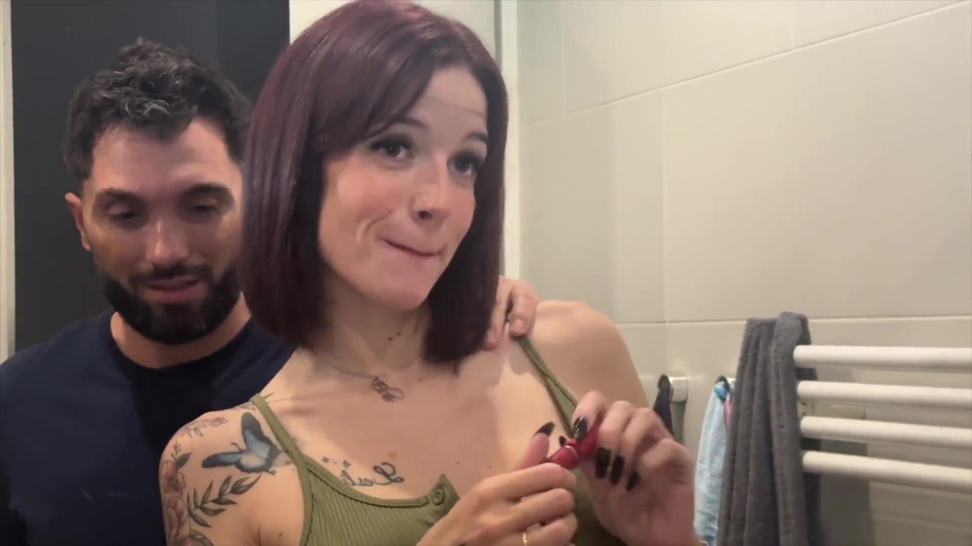 JacquieEtMichelTV – Elie Maxdan 31 Discovers A Very Spicy Surprise