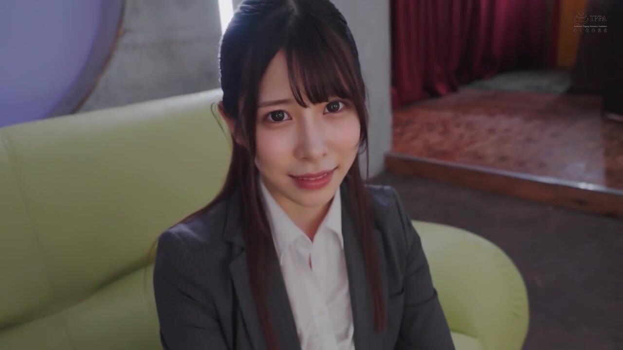 KNIP-007 A super sexy, busty, dirty talk girl with a super body plays a relaxing slut. A natural grinding cowgirl player who makes you want to cum inside her on her dangerous days. Shion Nakata is born.