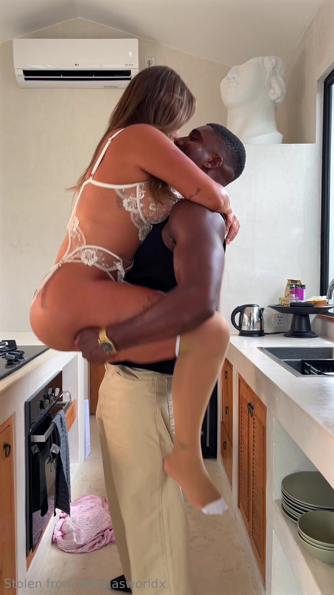 Alanna Pow - Round 3 BBC Fuck With Mike Williams