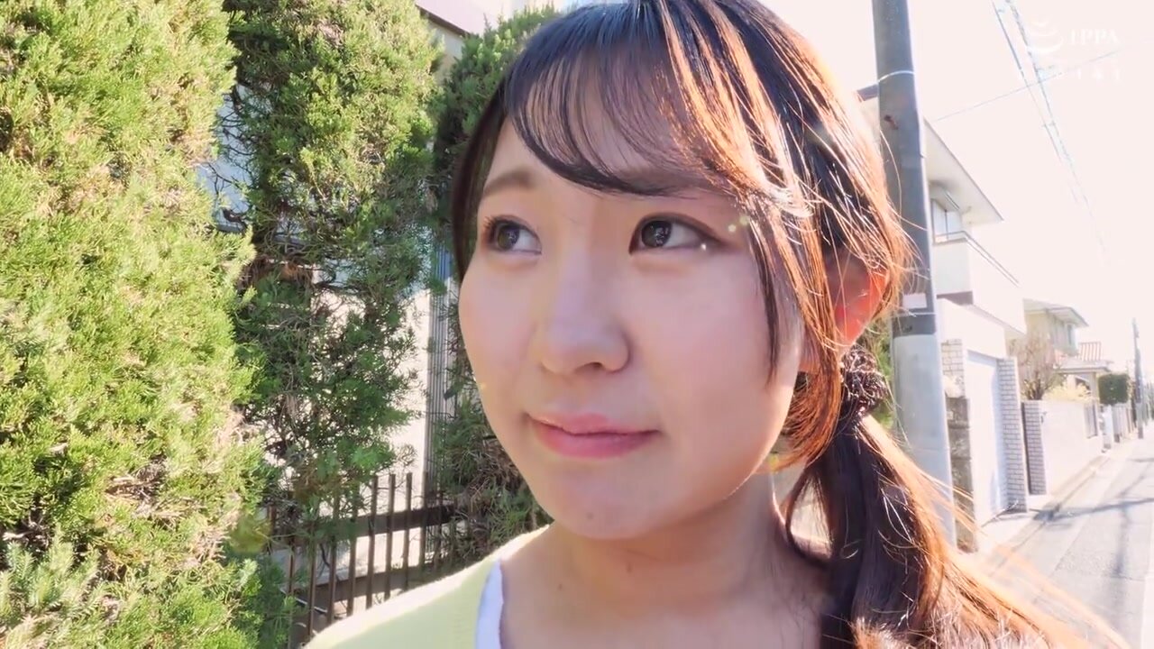 VEC-704 I take the beautiful married woman who works at my part-time job home and have creampie sex with her - Tomoko Kosaka