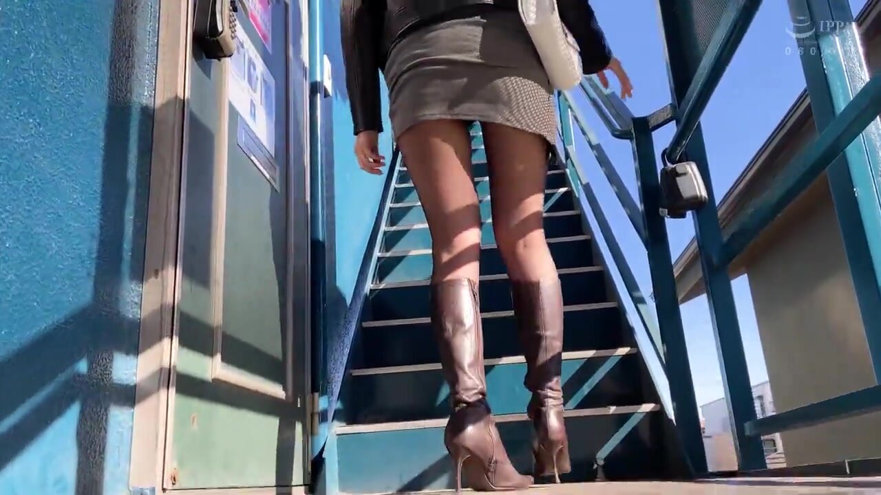 SYKH-146 Raw sex with a beautiful witch in boots. Her beauty melts in the pleasure of a quick dick... Yukine-san, 30 years old