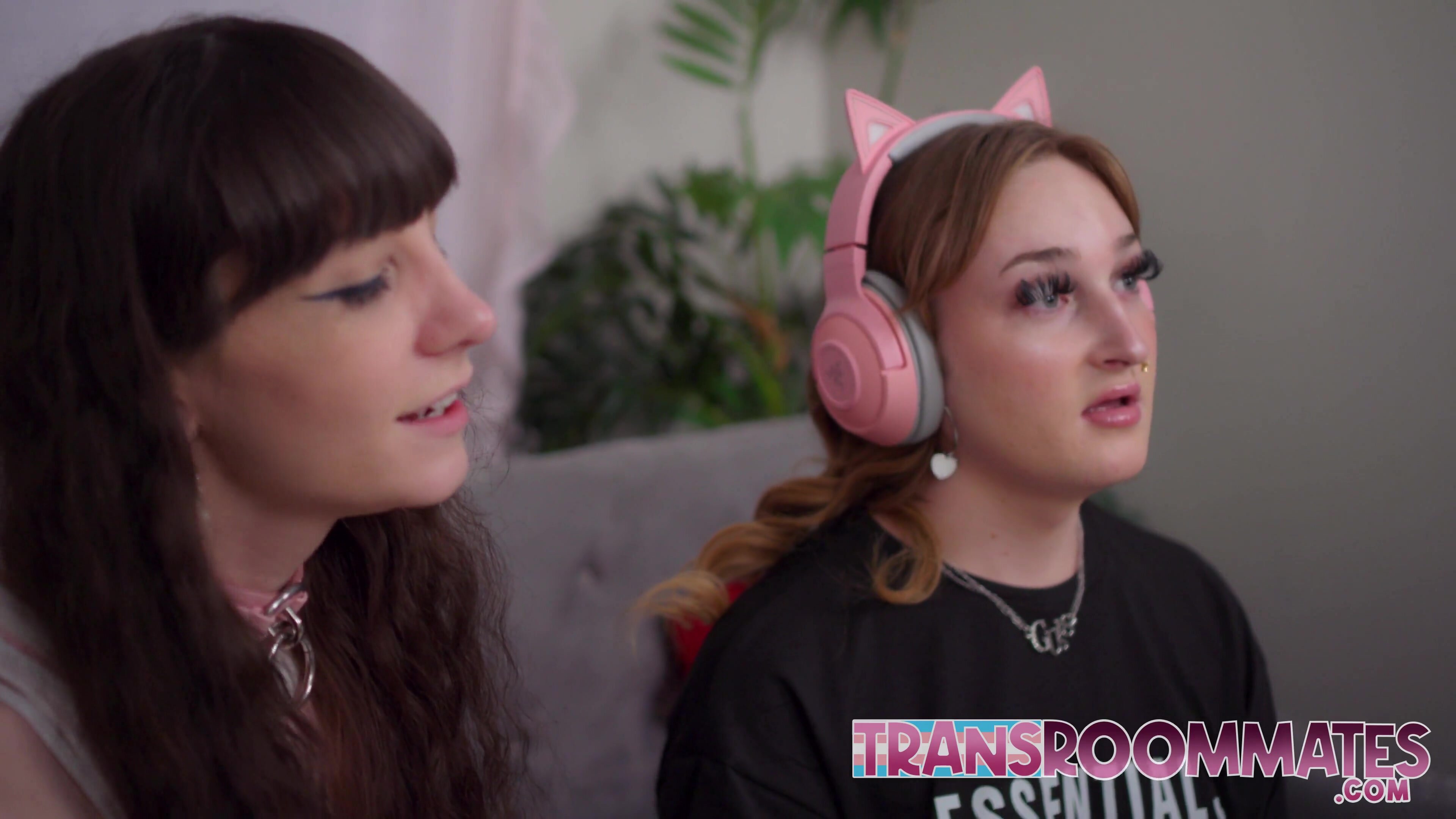 Transroommate - Trans Beauty Distracts Her Roommate From Gaming