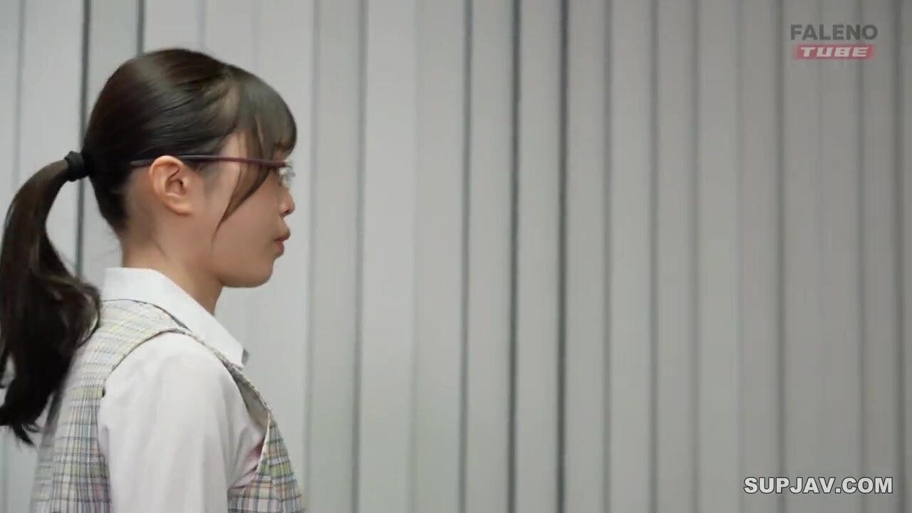 FTHT-280 "This is not an expense!" The office lady in the accounting department who is always sober and serious and always refuses receipts is a call girl and a slut. Miyamoto-san Edition [Streaming only] Satomi Miyamoto
