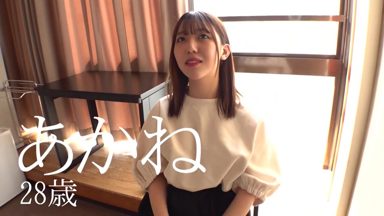 BANK-208 Hot Spring Date With a Busty Wife – Humiliated by Her Husband’s Cuckold Fetish. Akane, 28 Years Old