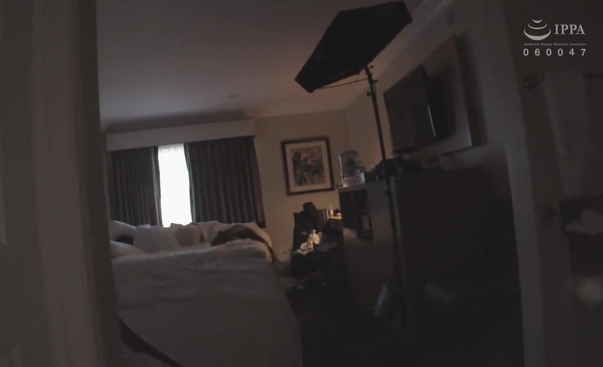 HIKR-239 Raw NTR in LA – G-Cup Intelligent Insurance Agent Gets Stolen and Creampied!! – Jia (23)