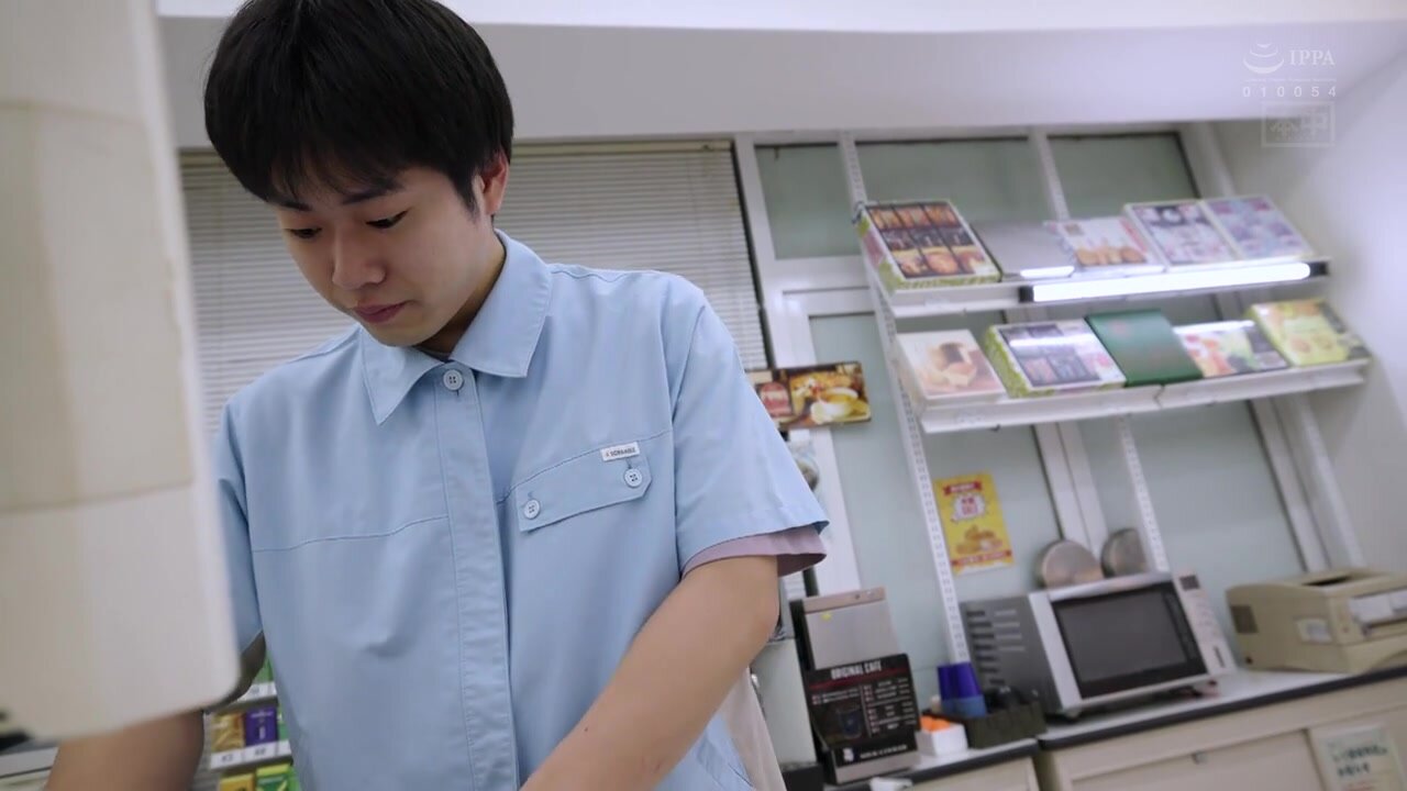 MIH-018 "It's not cheating if it's only 5 minutes" She seduces me while I'm working a late night part-time job... My ex-girlfriend Ichika fucks me like crazy for a short time and we have an affair! Ichika Matsumoto