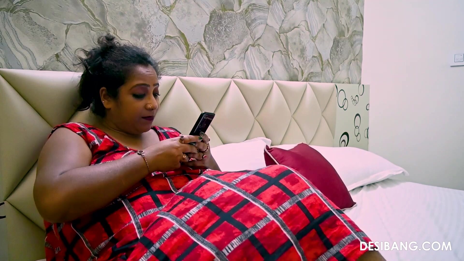 DesiBang - Officer Detains Horny MILF