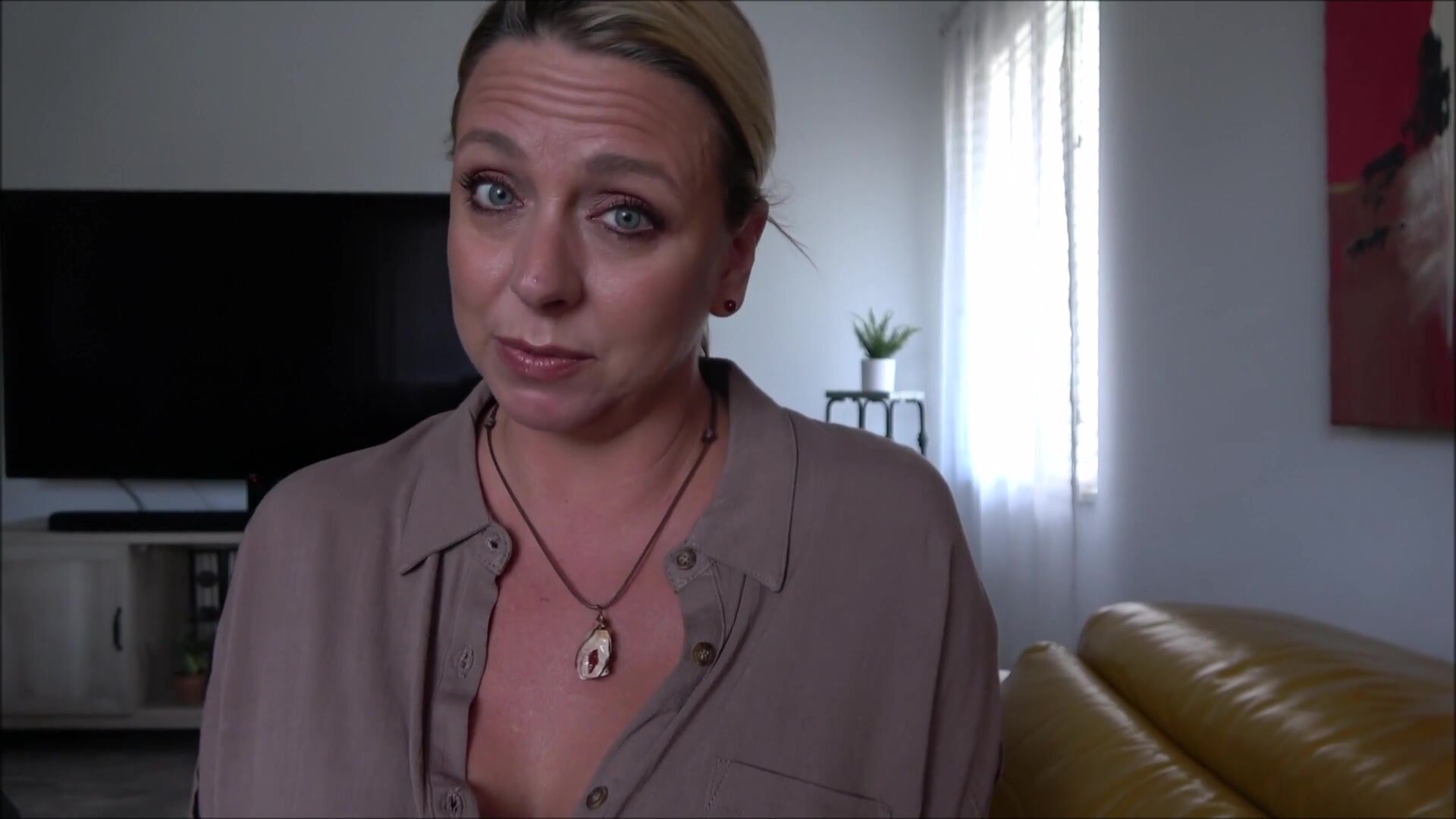 Brianna Beach - Best Babysitter Company