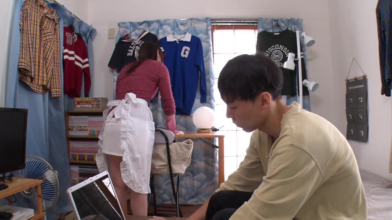 SCPX-531 "Are you interested in an old lady's ass?" A man's cock gets excited by itself and shows off his sexy ass to seduce him... A beautiful housekeeper