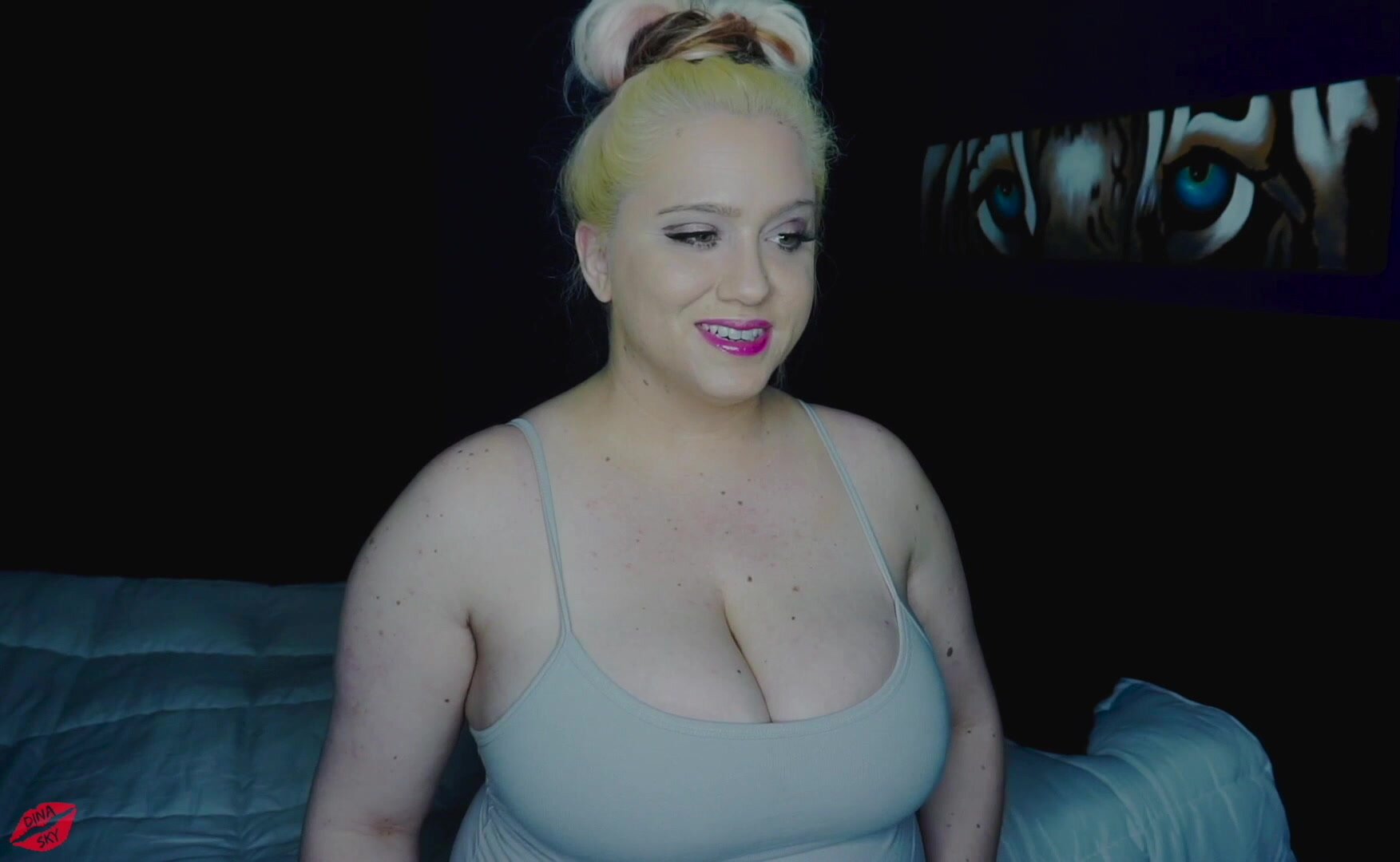 Dina Sky – Blowjob With Fan After Date