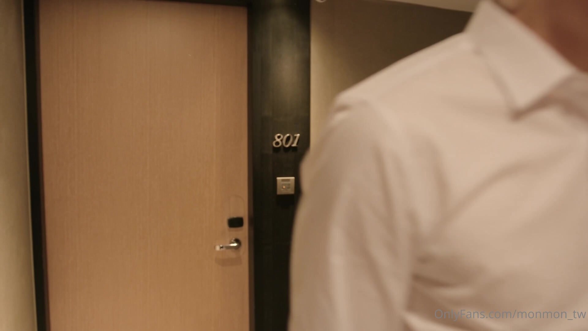 Wu Mengmeng - Fuck my virgin co-worker