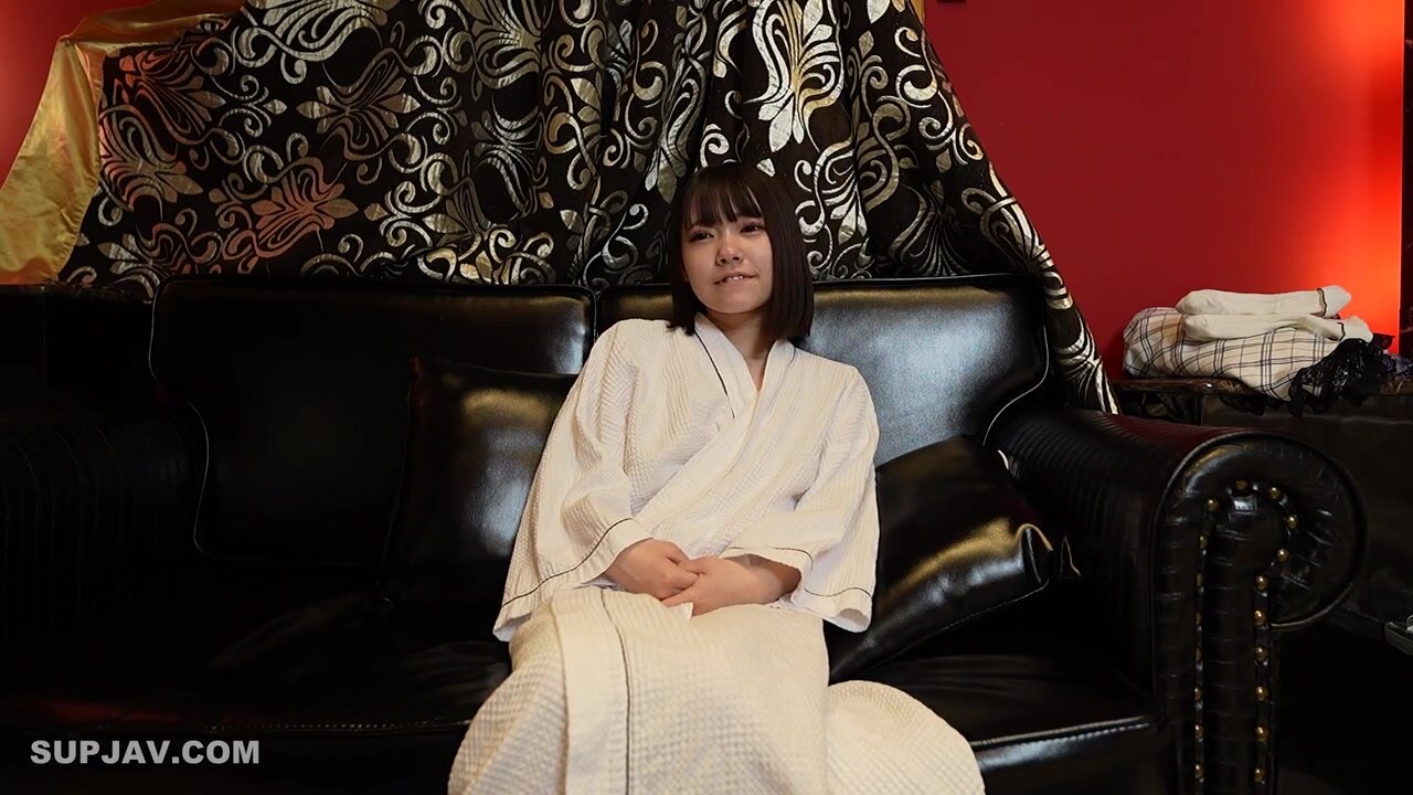 [Face Revealed] Part-time Workers At Pachinko Parlors Are Prey To Adults. A Half-stuck Woman Has Sex With An Old Man And Ends Her Life!