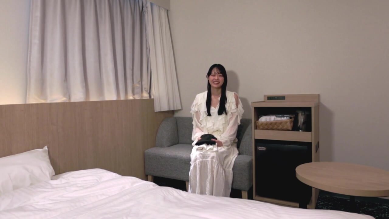 When I Called A Men's Massage Parlor, A Beautiful, Slim Girl With A Cute Smile Appeared! I Was Tempted By The Smell Of Her Obscene Genitals And Couldn't Help But Film Her. [No, Creampie]