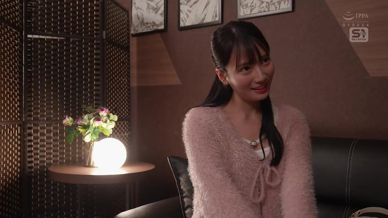SONE-772 An innocent girl who started working part-time at a men's beauty salon had the best rejuvenation skills, and made me squirt sperm with a smile. Moe Sakakibara