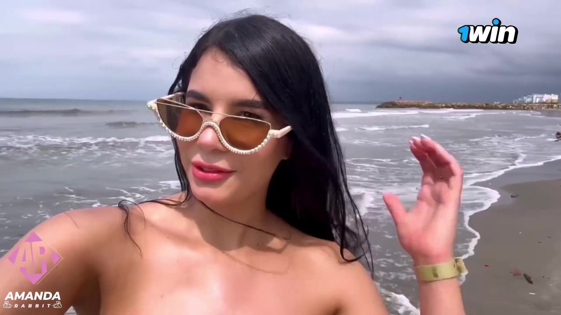 Amanda Rabbit - Fucking a Tourist in the Sea