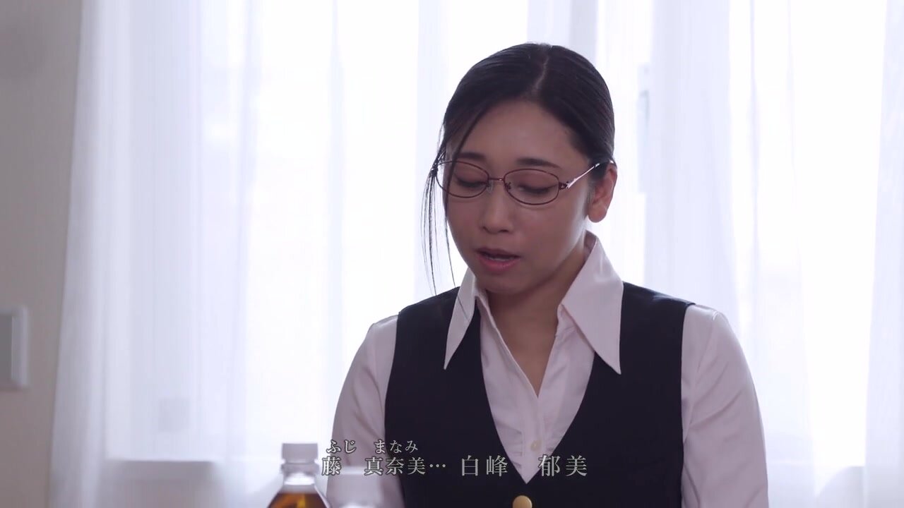 ADN-706 One-hit manual! A plain big-breasted mature woman addicted to host clubs, confined and trained for selling, Ikumi Shiramine