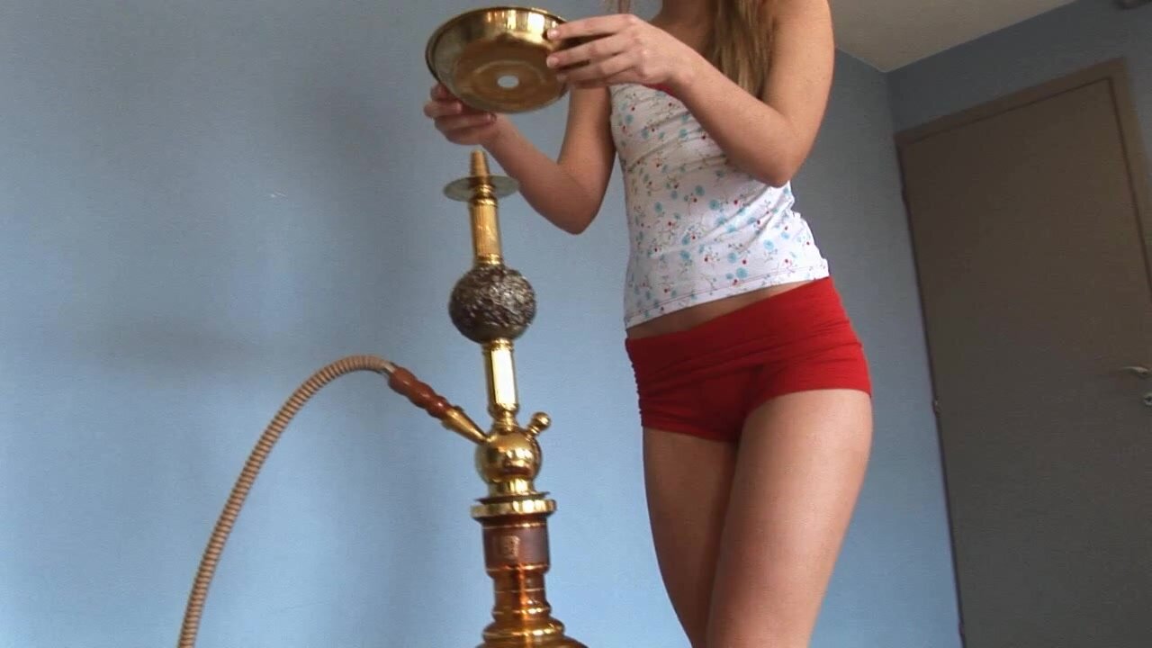 Ivana Hookah smoking effects
