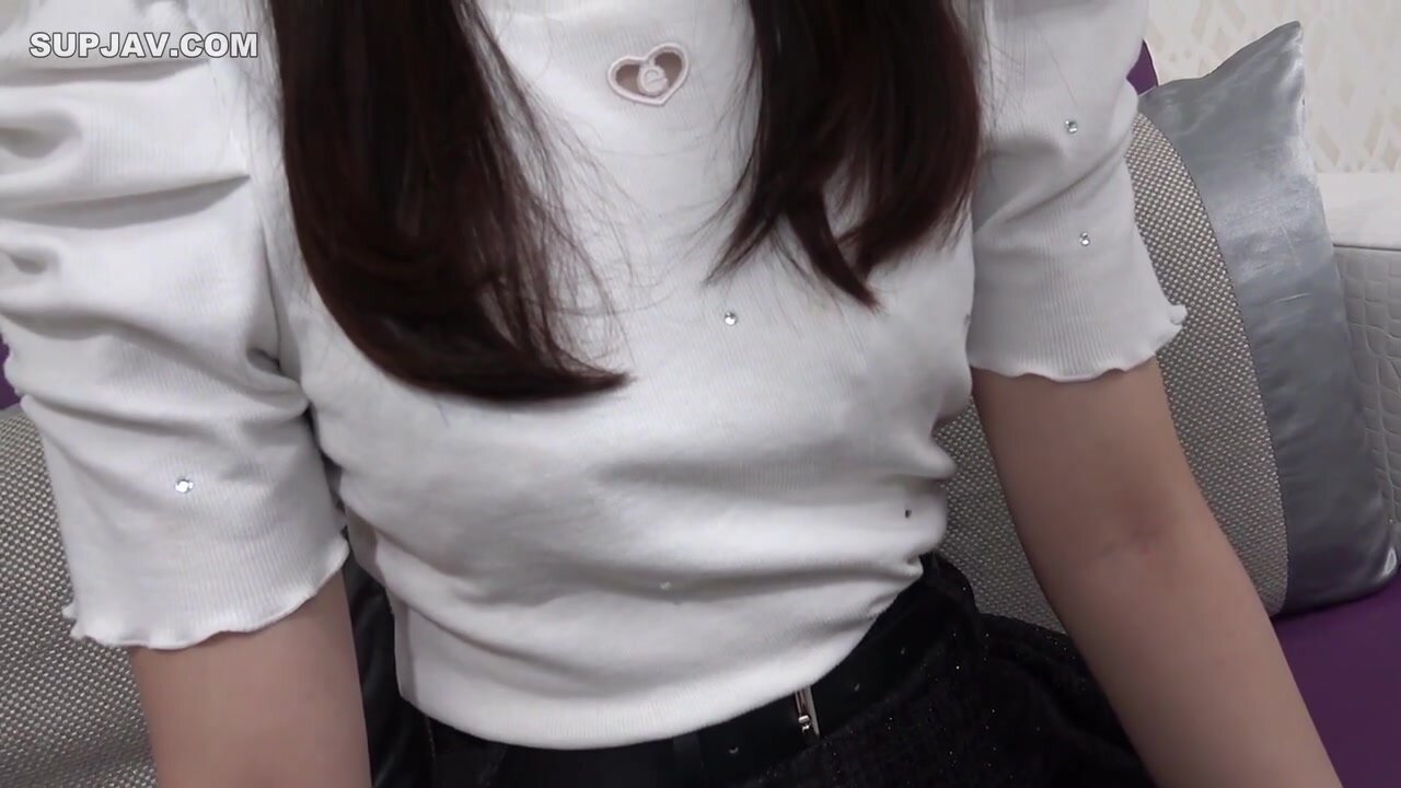 [First Time Shooting] I Want To Try Something Naughty That I Heard About From A Friend. I Had A Lovey-dovey Sex Session With A Pure 20-year-old Girl, Exploring Her Sensitive Body, And It Ended Up With An Unexpected Explosion. I Came Inside Her Twice.