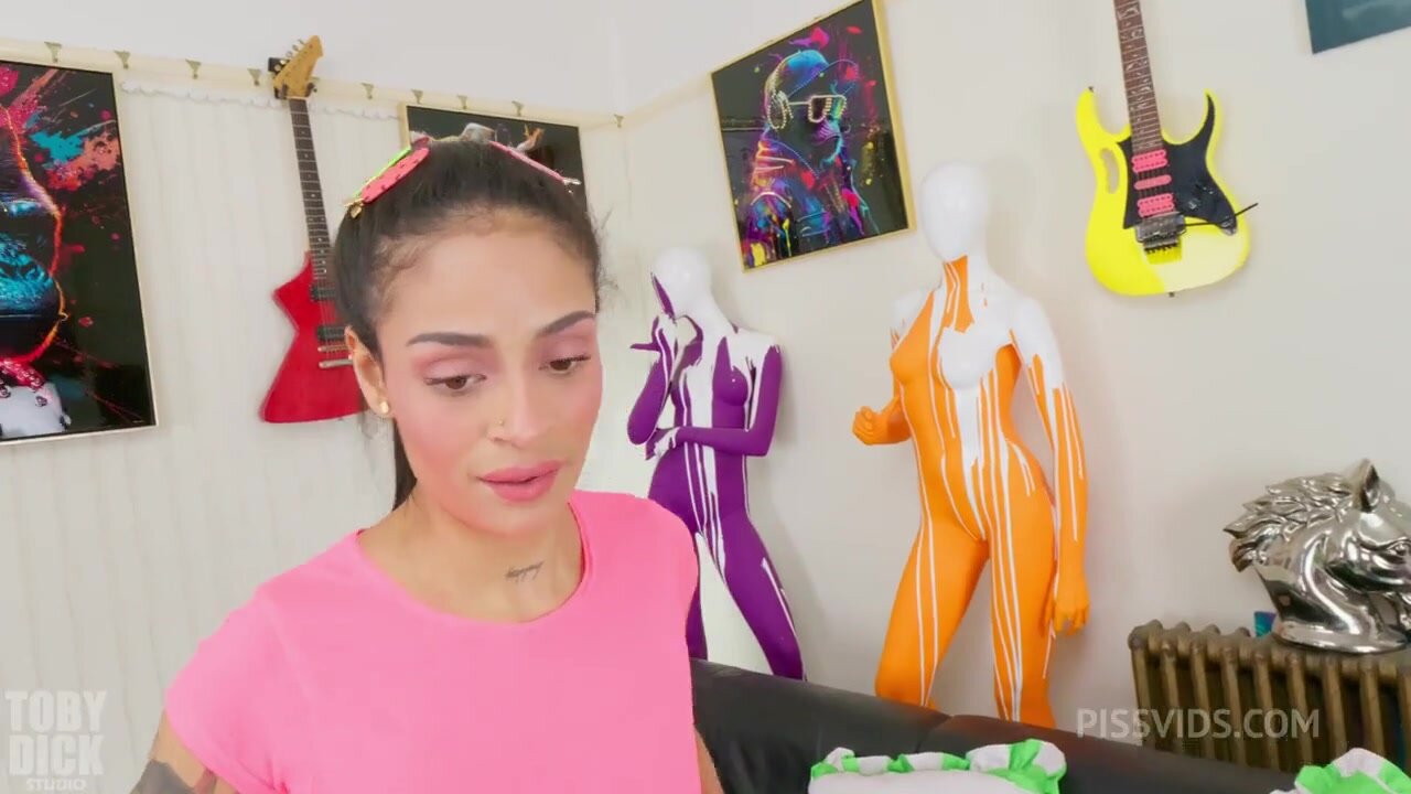 PISS DRINKING SPEWING ANAL Breiny Zoe pushed to HER LIMITS in HD