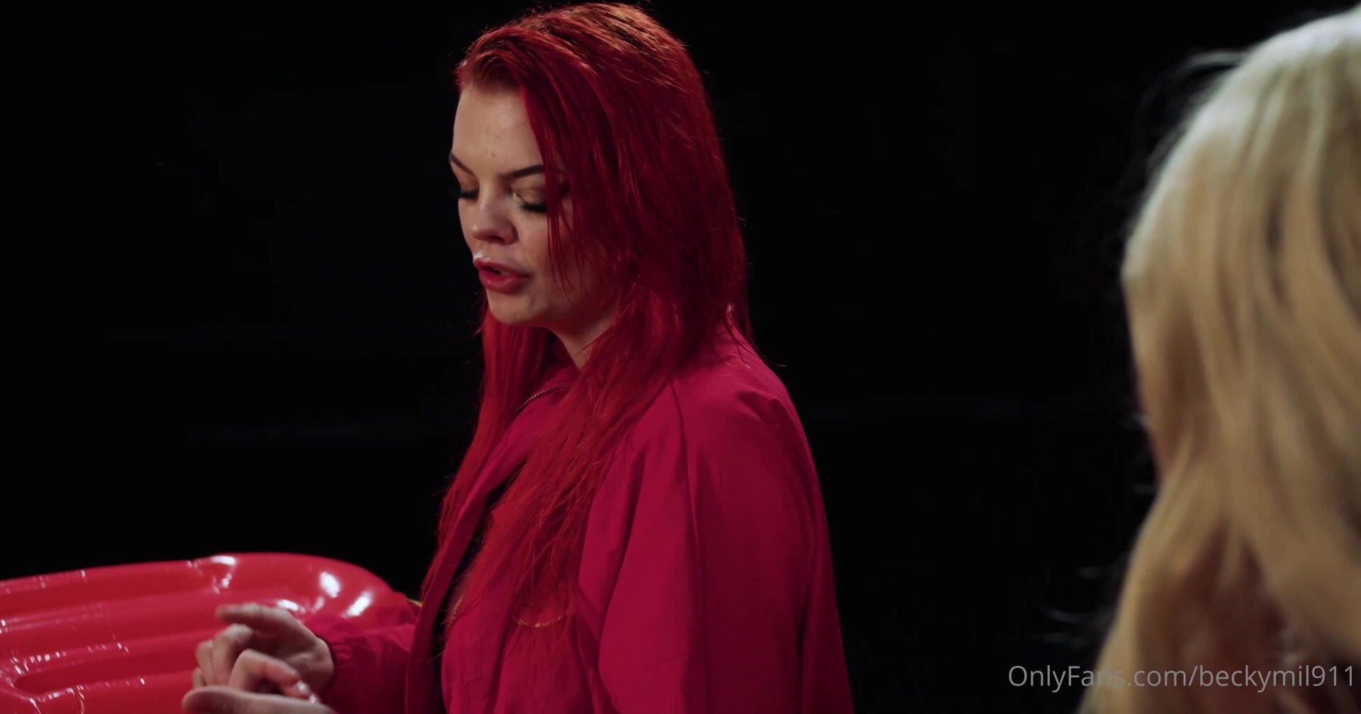 Rebecca Goodwin, DinoBaby – Jawz VS Baewatch