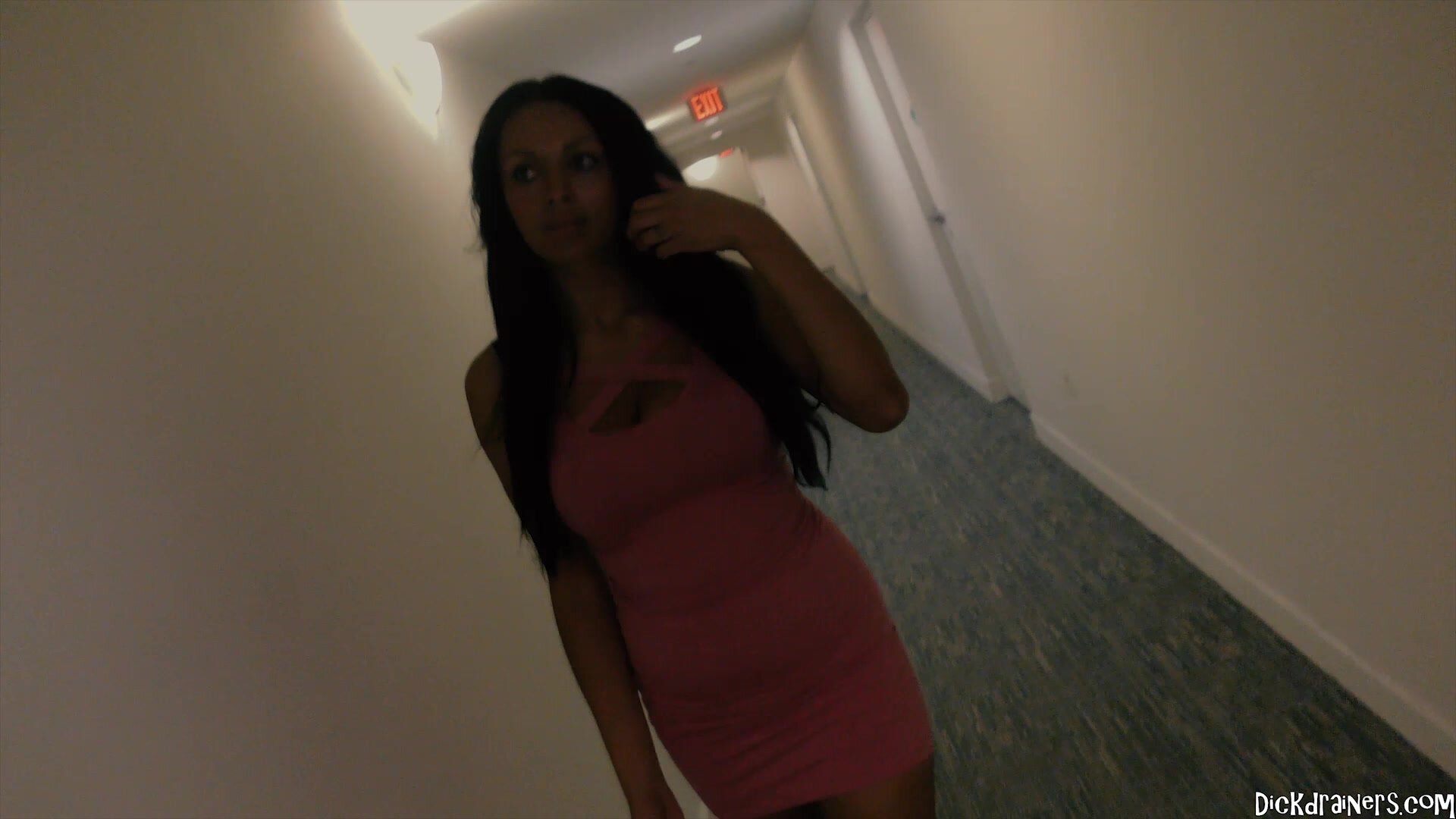 Bethany Benz - Tastes The FLAVOR of Another Rap Star's LONG LEG!