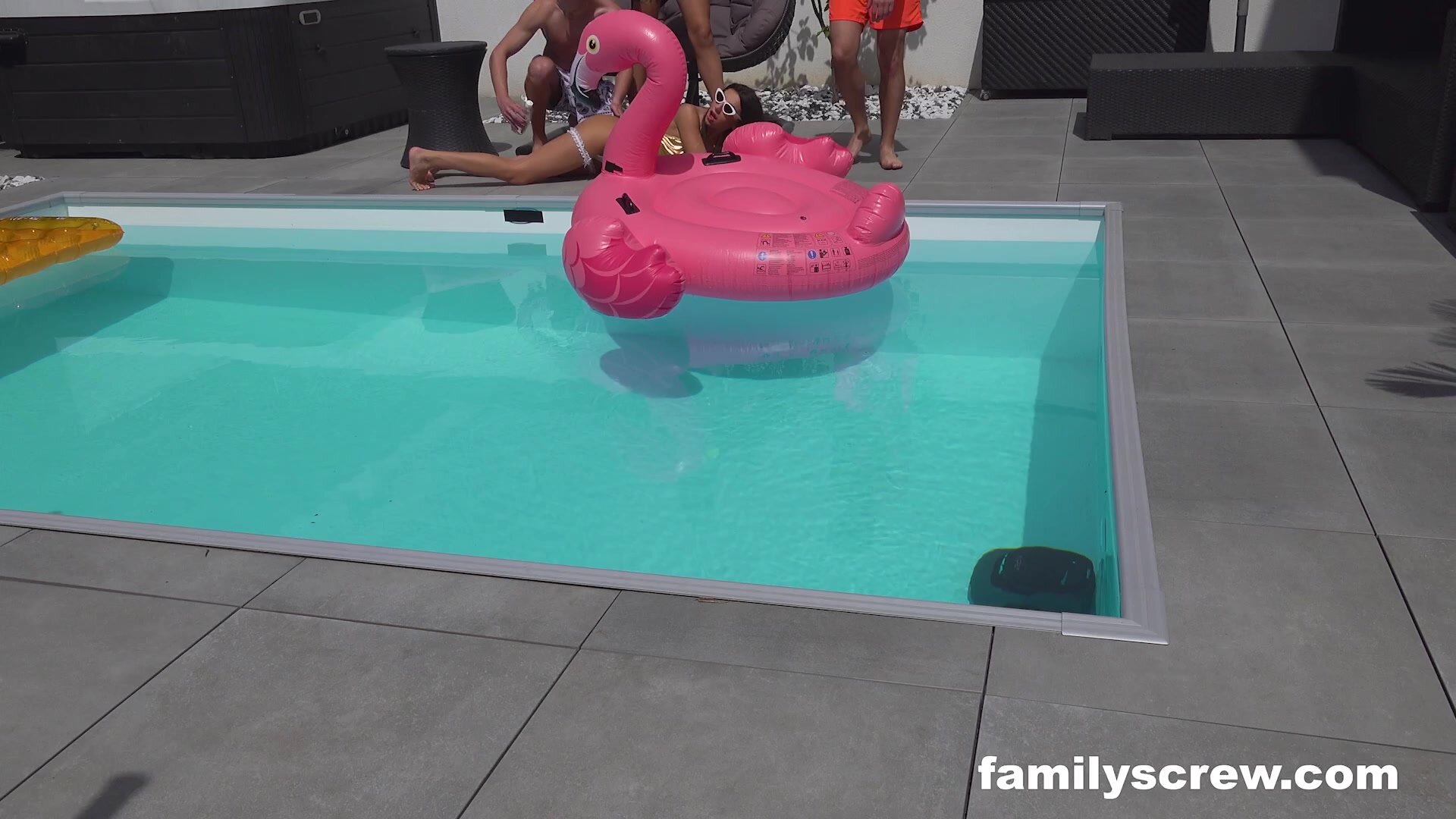 FamilyScrew - Mia Trejsi Mini Mitzix And Linda Caprice - Part 1