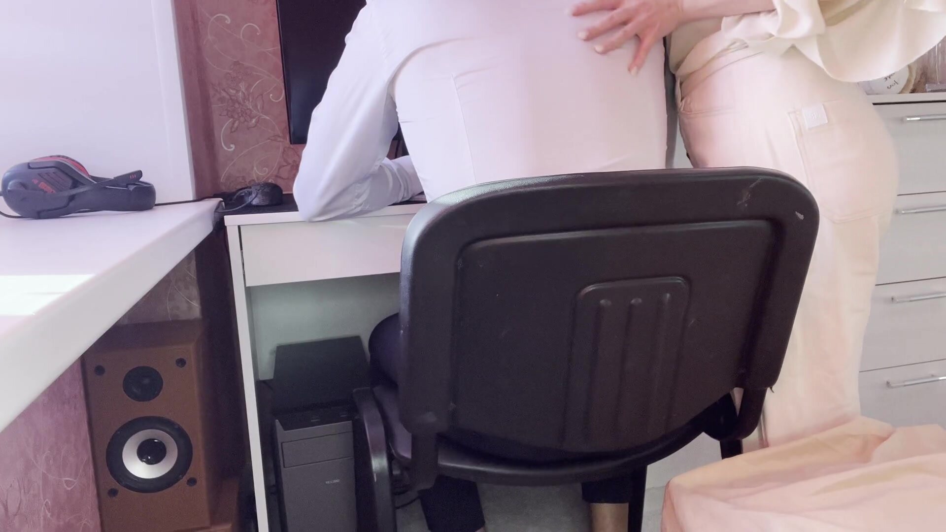NutIsGolden - Teacher Tempt her Student for Sex after Class 18 (dirty Talk)