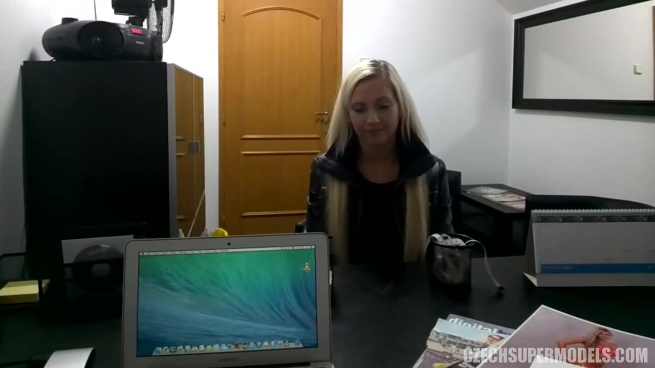 Czech Supermodels E17 Jana