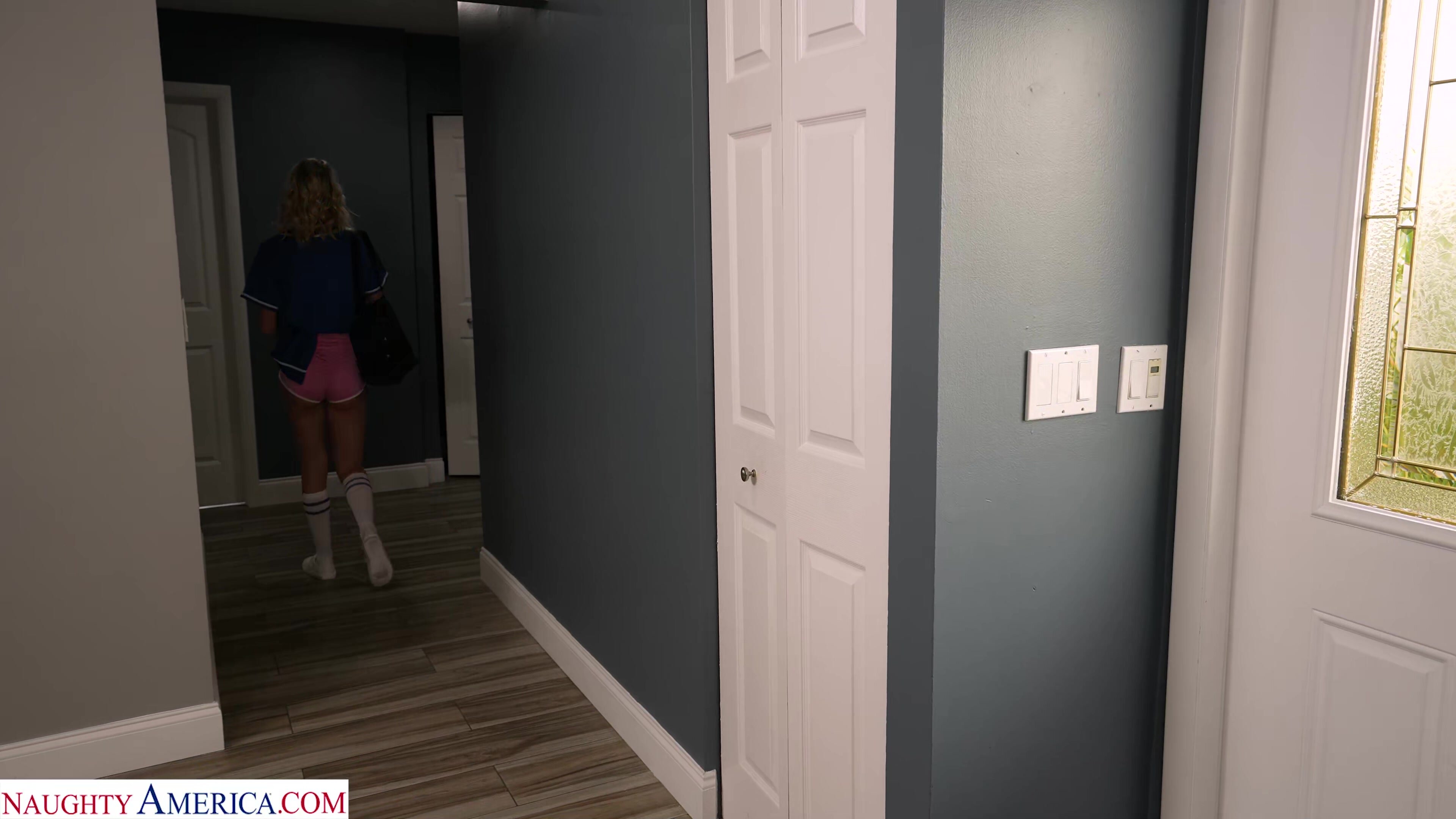 Kelsey Kane - My Sister's Hot Friend in 4K