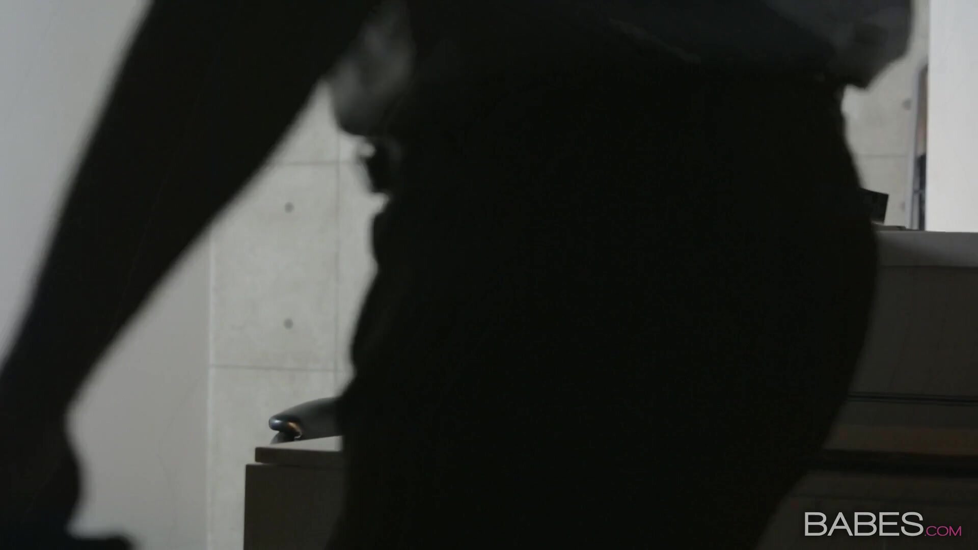 Anna Morna, Nick Manning - Flirts First Day