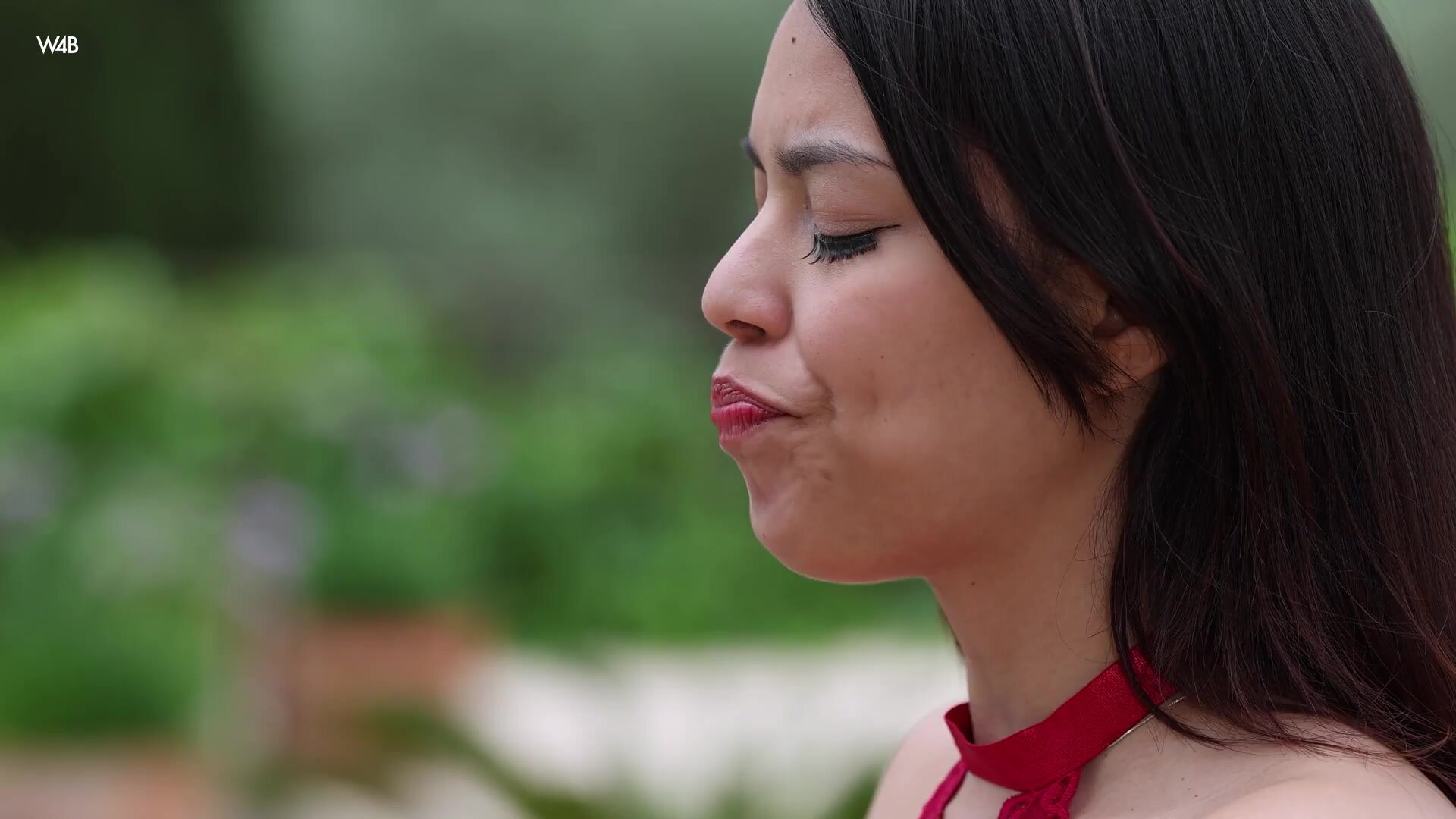 Watch4Beauty - Sky Moon - Does Red Excite You