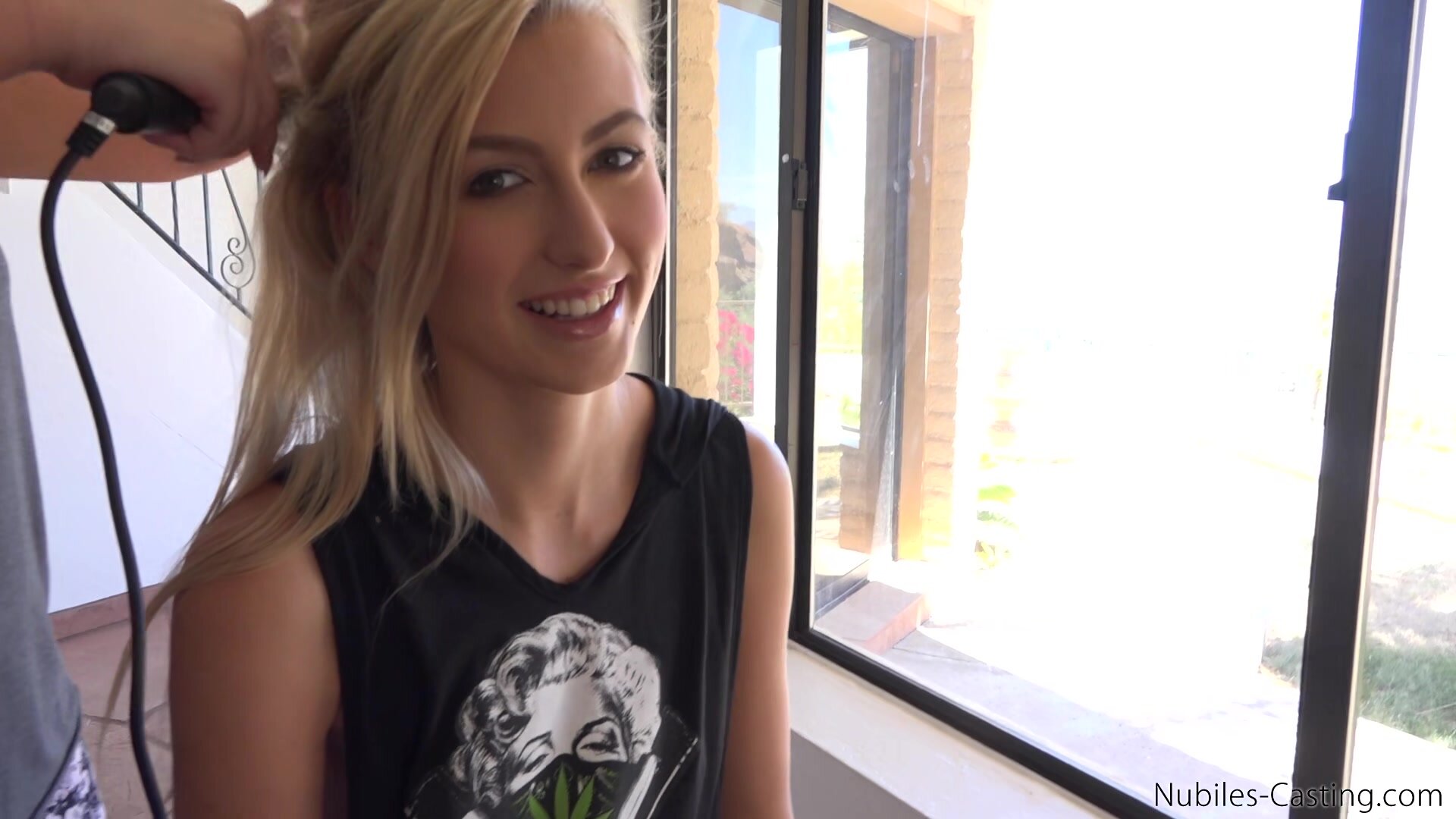 Alexa Grace, Odette Delacroix - Cast Ep1