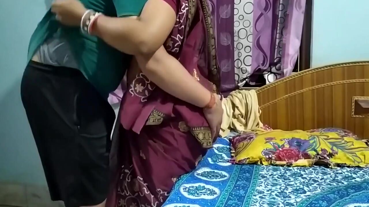 Mysore It Professor Vandana Sucking And Fucking Hard In Doggy N Cowgirl Style In Saree With Her Colleague At Home On
