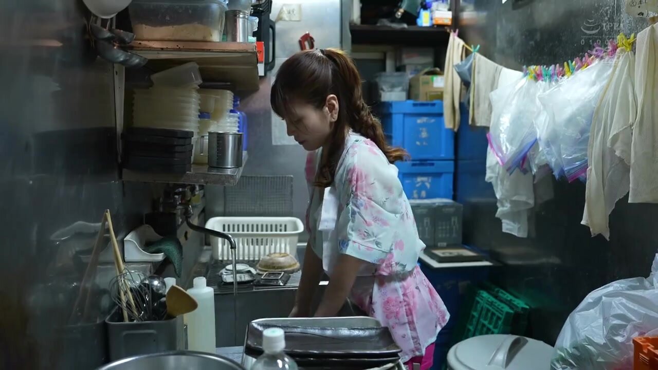 FPRE-186 In these times... you want to have a good time at a popular restaurant. A cheap izakaya that will satisfy your stomach and your dick! A lewd landlady's radical full-body lip service Akari Niimura