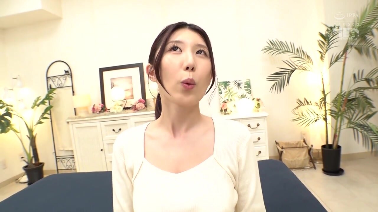 IENF-399 A cute nursery teacher! Would you let a troubled man suck your breasts? The Virgin Mary inserts his erect penis with a motherly breastfeeding handjob! She lets him cum inside her!
