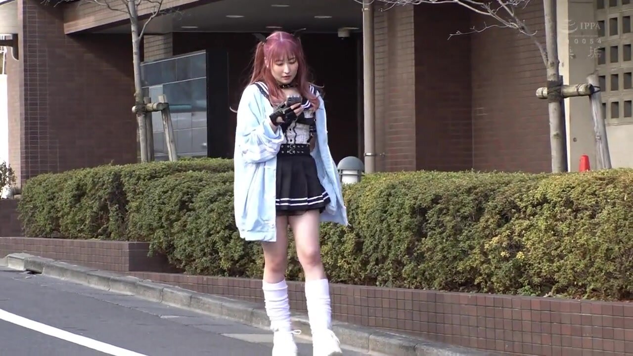 MUKC-103 After the night shift. I had been drinking until the morning with a cafe girl who finished work and got drunk in the morning and took her home for a threesome. She squirted and squirted like crazy. Jun Suehiro