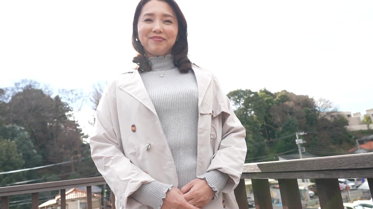 JURA-148 First Shoot of a 60-Year-Old Wife Document Chapter 2 Shino Sawaguchi